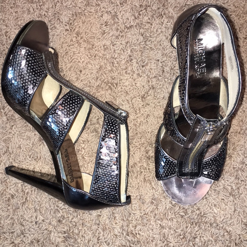 Zip up high heels